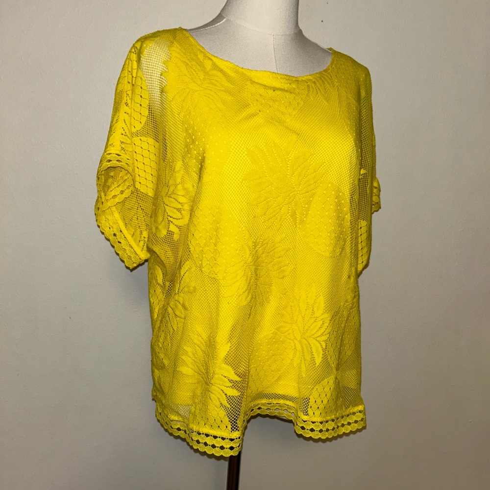 💛Ruby Rd. Lace Overlay Top💛 - Picture 6 of 10